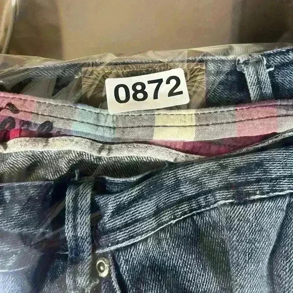 Rue21 Blue Distressed Straight Leg Jeans - Picture 11 of 11